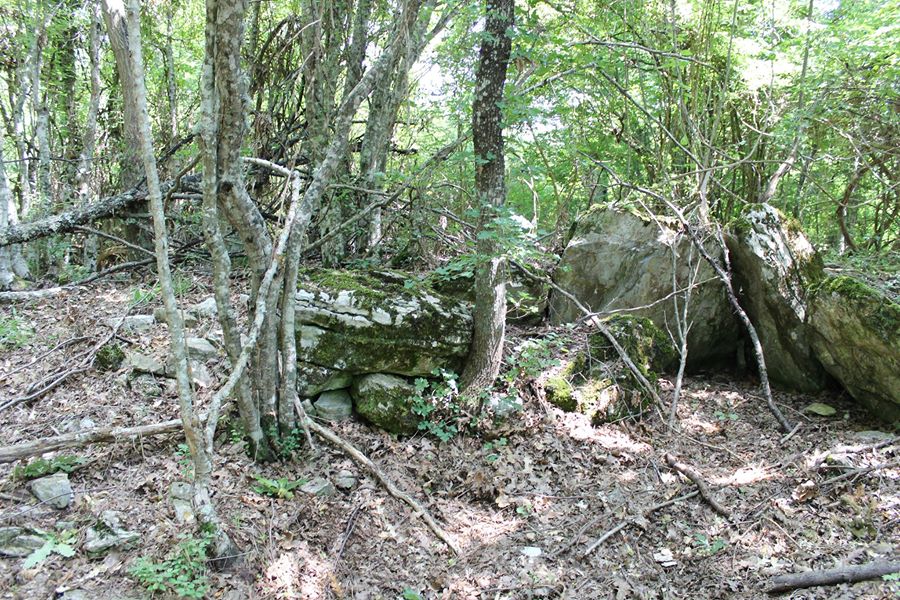 48-Kalovo-Dolmen